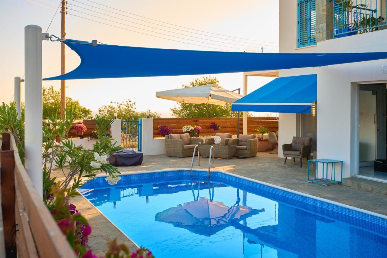 Villanelle Bed & Breakfast Welcomes Dog Lovers Only Тала Экстерьер фото