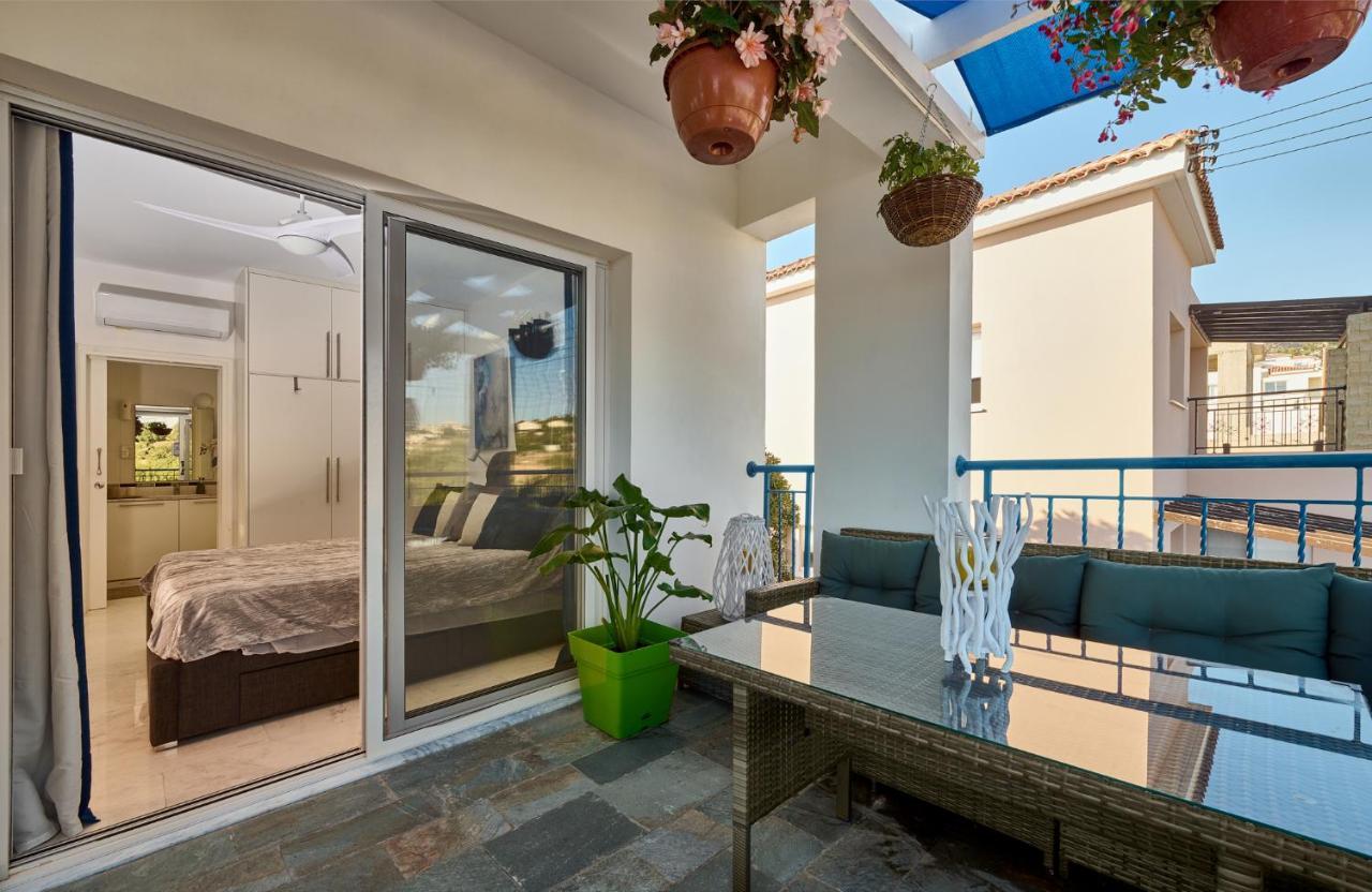 Villanelle Bed & Breakfast Welcomes Dog Lovers Only Тала Экстерьер фото