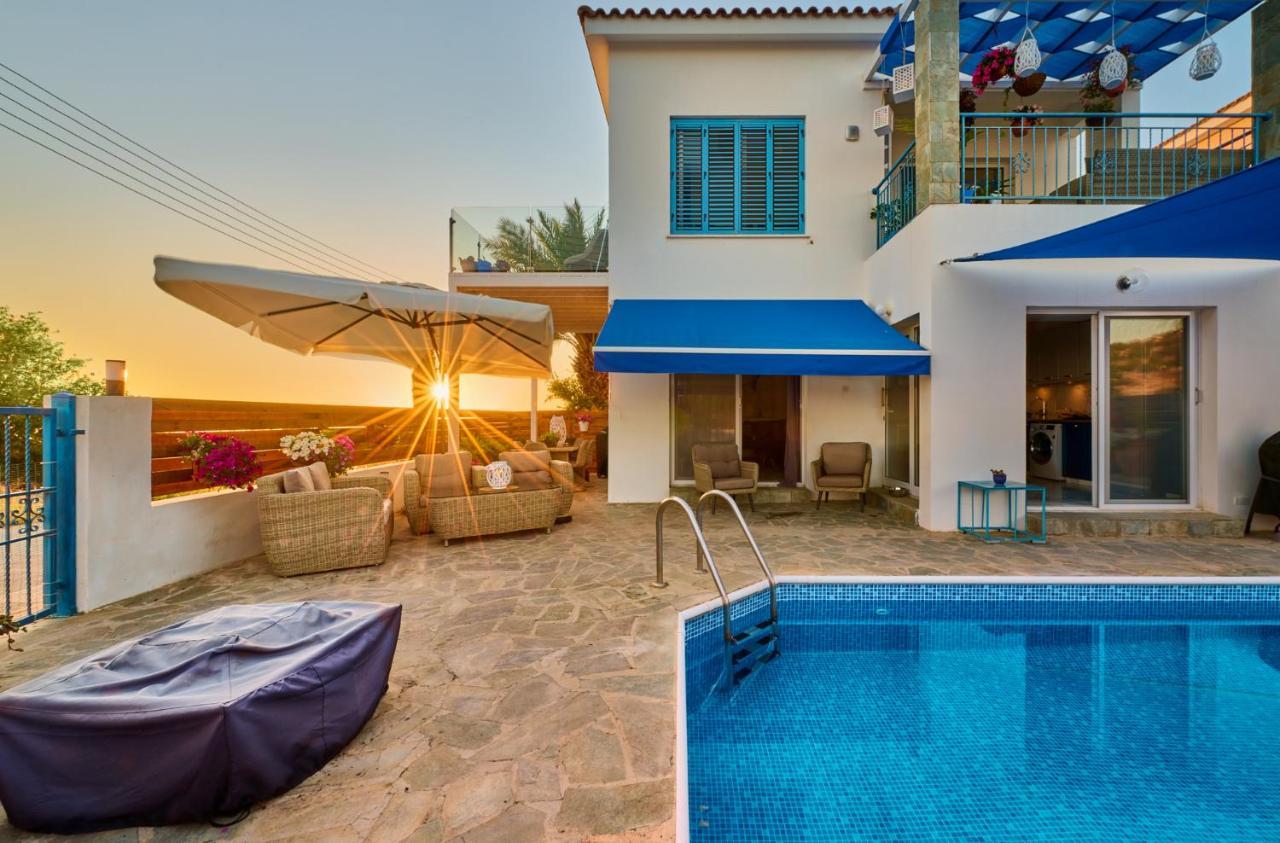 Villanelle Bed & Breakfast Welcomes Dog Lovers Only Тала Экстерьер фото