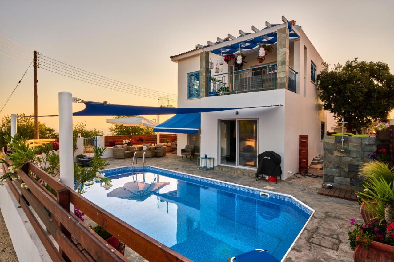 Villanelle Bed & Breakfast Welcomes Dog Lovers Only Тала Экстерьер фото
