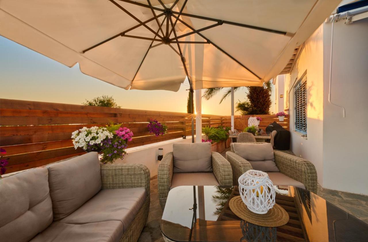 Villanelle Bed & Breakfast Welcomes Dog Lovers Only Тала Экстерьер фото